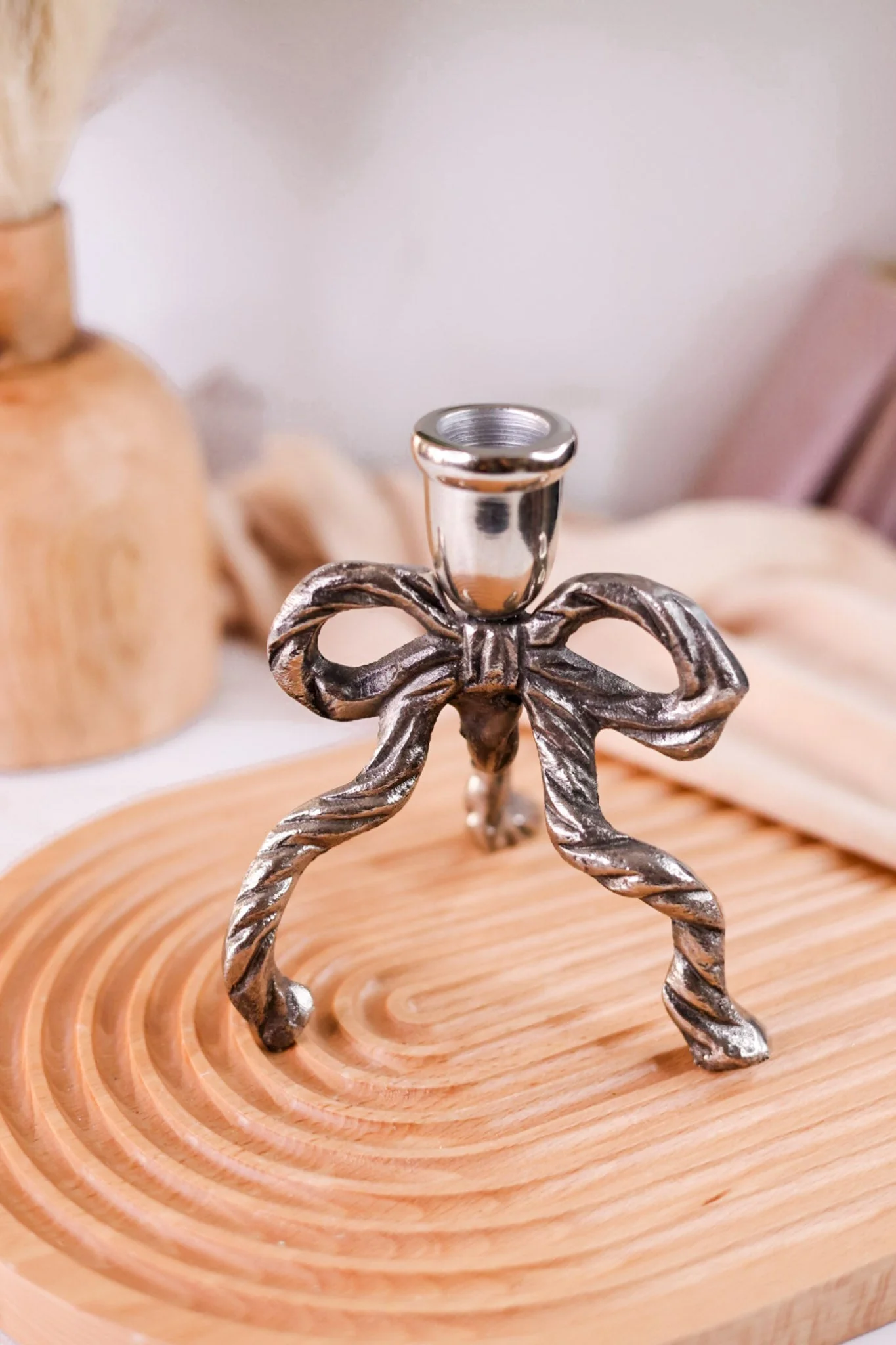 5.5" Metal Bow Taper Candle Holder - Image 2