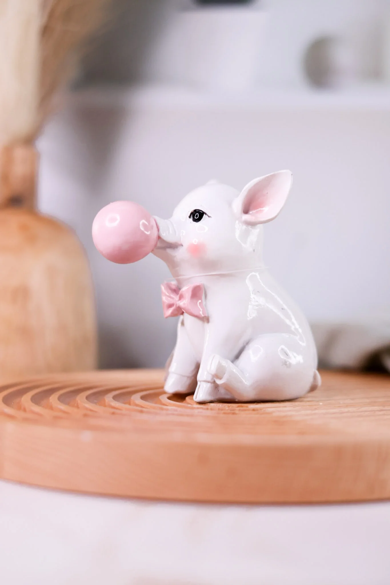 5.5" Piglet Blowing Bubble Figurine (2 Styles) - Image 5