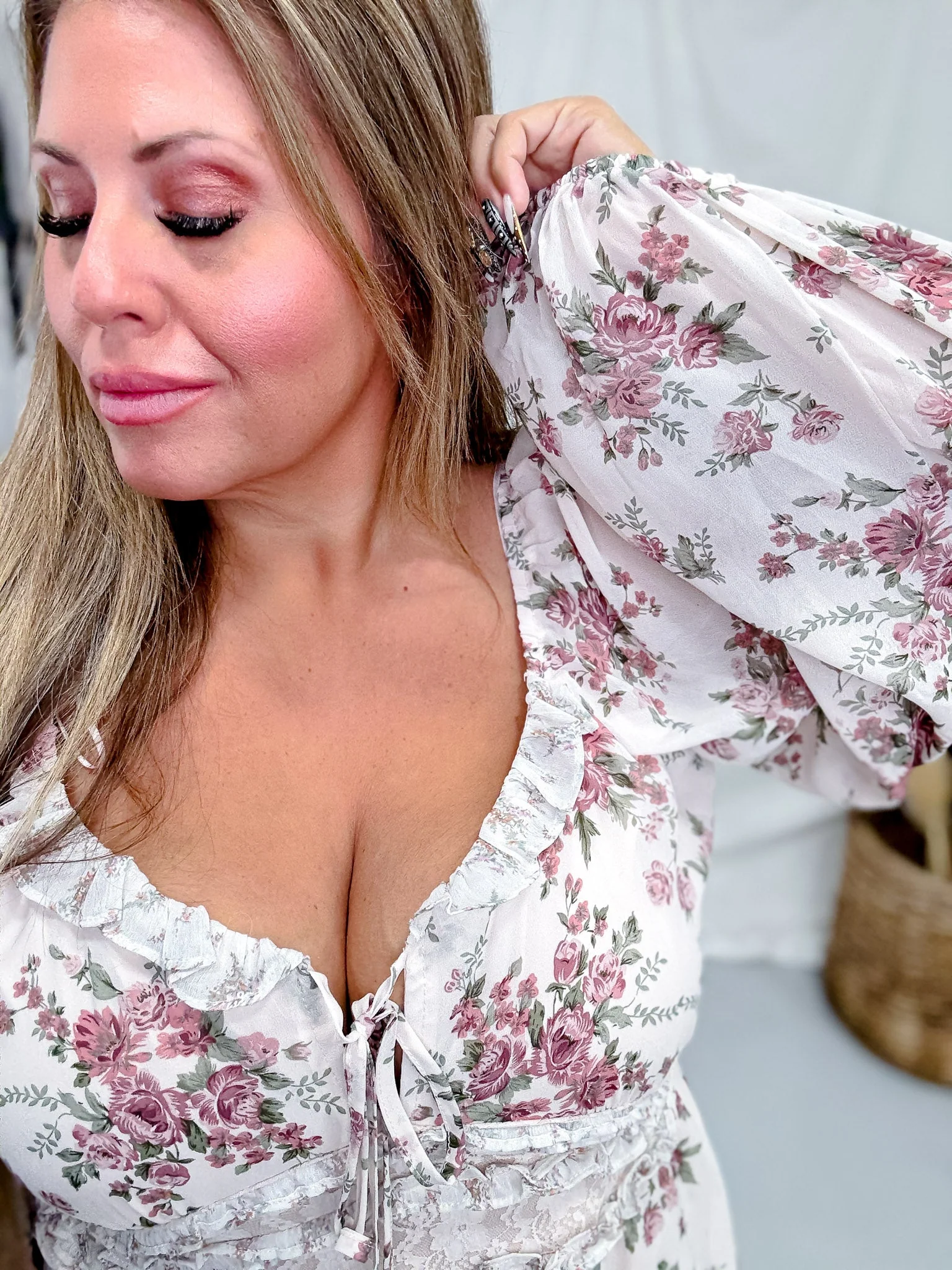 Blush Floral Print Ruffled Mini Dress With Lace Accents - Image 4