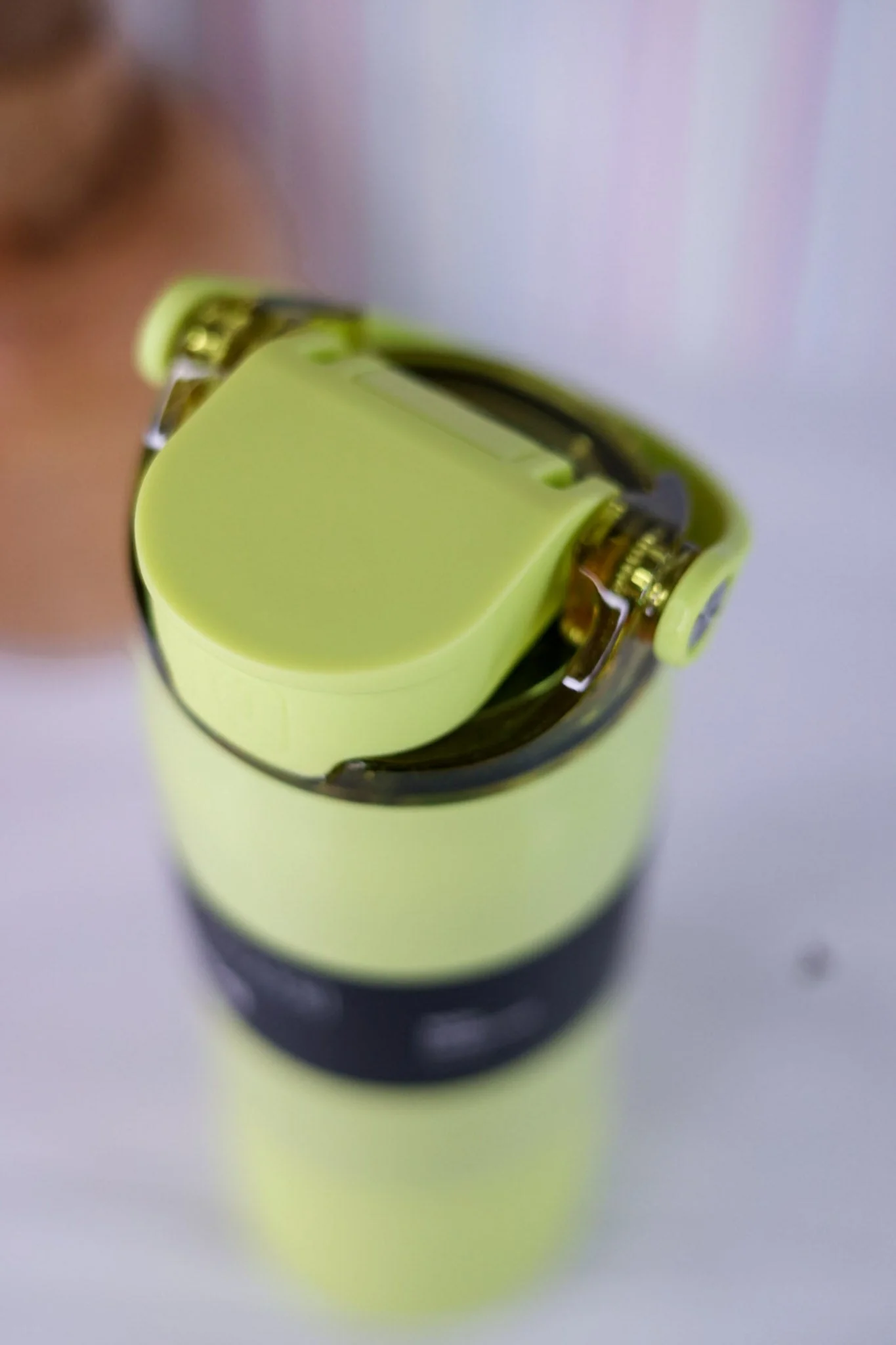 Brumate Lemon Lime 25oz Rise Tumbler - Image 7