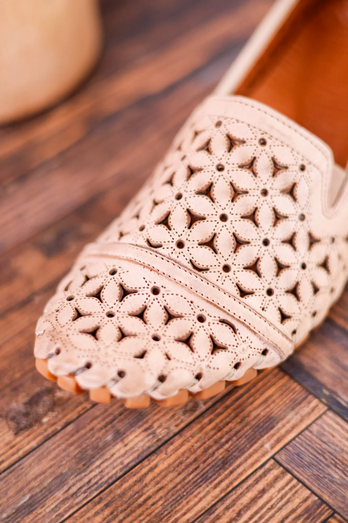 Flowerflow Classic Beige Loafers - Image 8