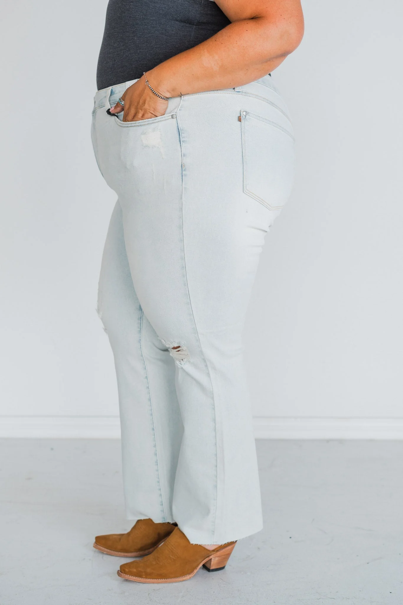 Judy Blue Mid-Rise & Fray Hem Bootcut Jeans - Image 12