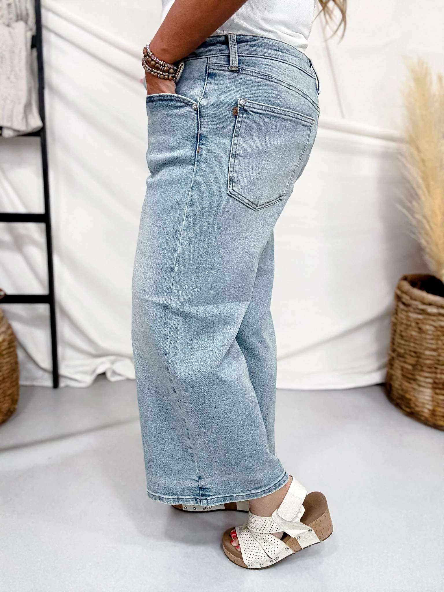 Judy Blue Mid Rise Wide Leg Cropped Jeans - Image 7