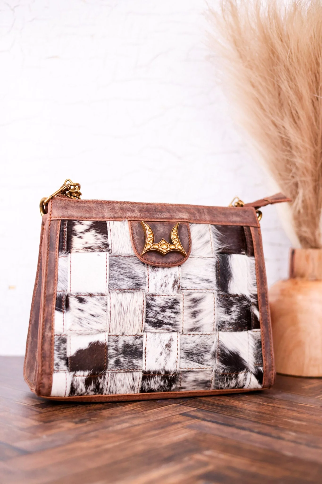 Loyal West Scrappy Shoulder Bag with Chain Strap - Image 10