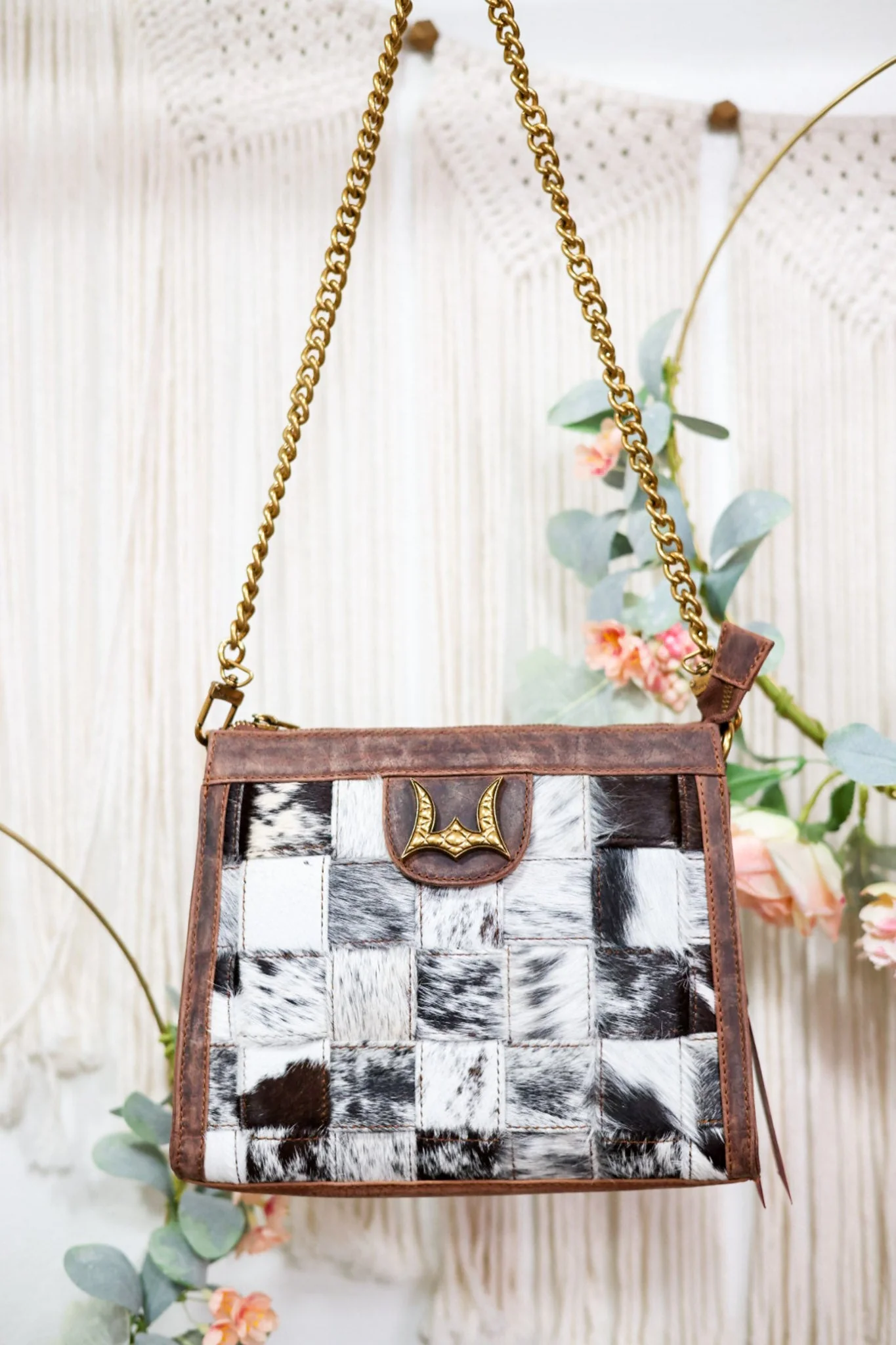 Loyal West Scrappy Shoulder Bag with Chain Strap - Image 12