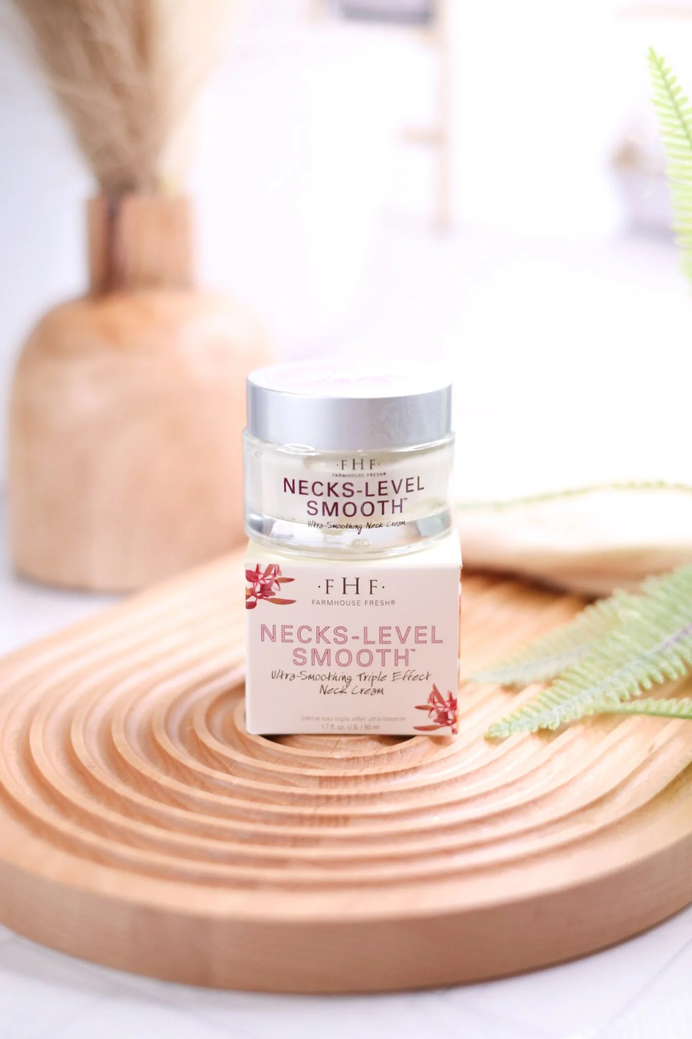 Necks-Level Smooth Ultra Smoothing Triple Effect Neck Cream - Image 7