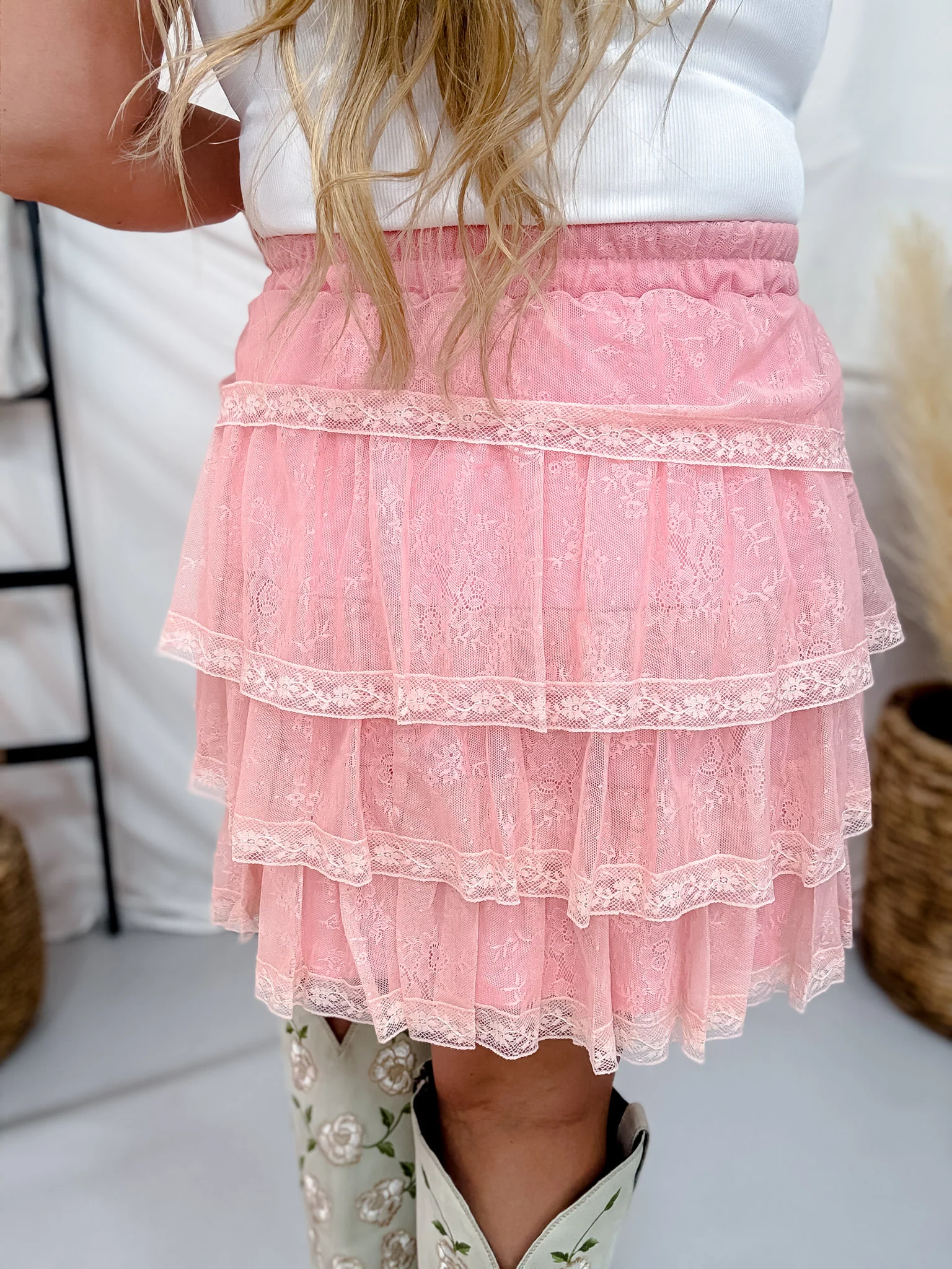 Pink Lace Ruffled Mini Skirt - Image 5