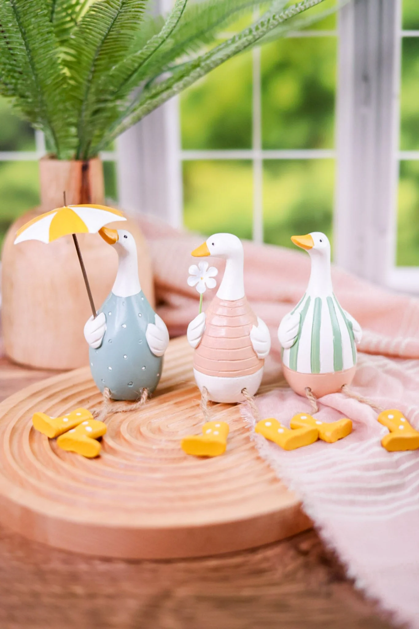 Resin Tabletop Duck Sitters (3 Styles) FINAL SALE - Image 5