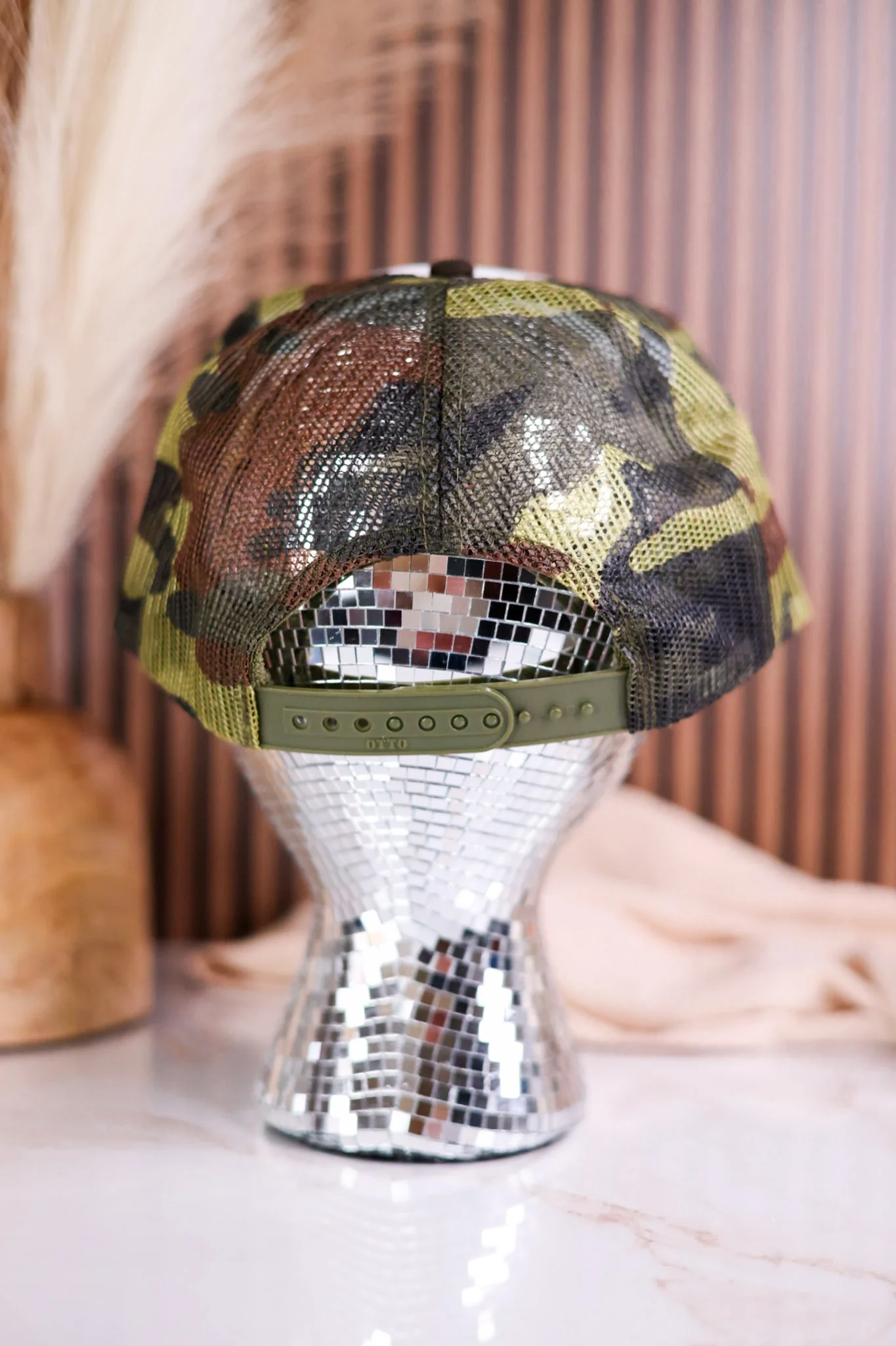 Retro Duck Blind Camo Trucker Snapback Hat - Image 5