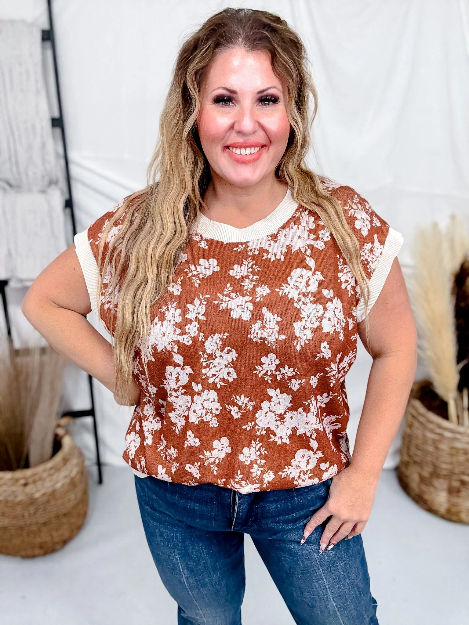 Short Sleeve Jaquard Knit Top With Floral Print In Terra Cotta FINAL SALE - Image 3