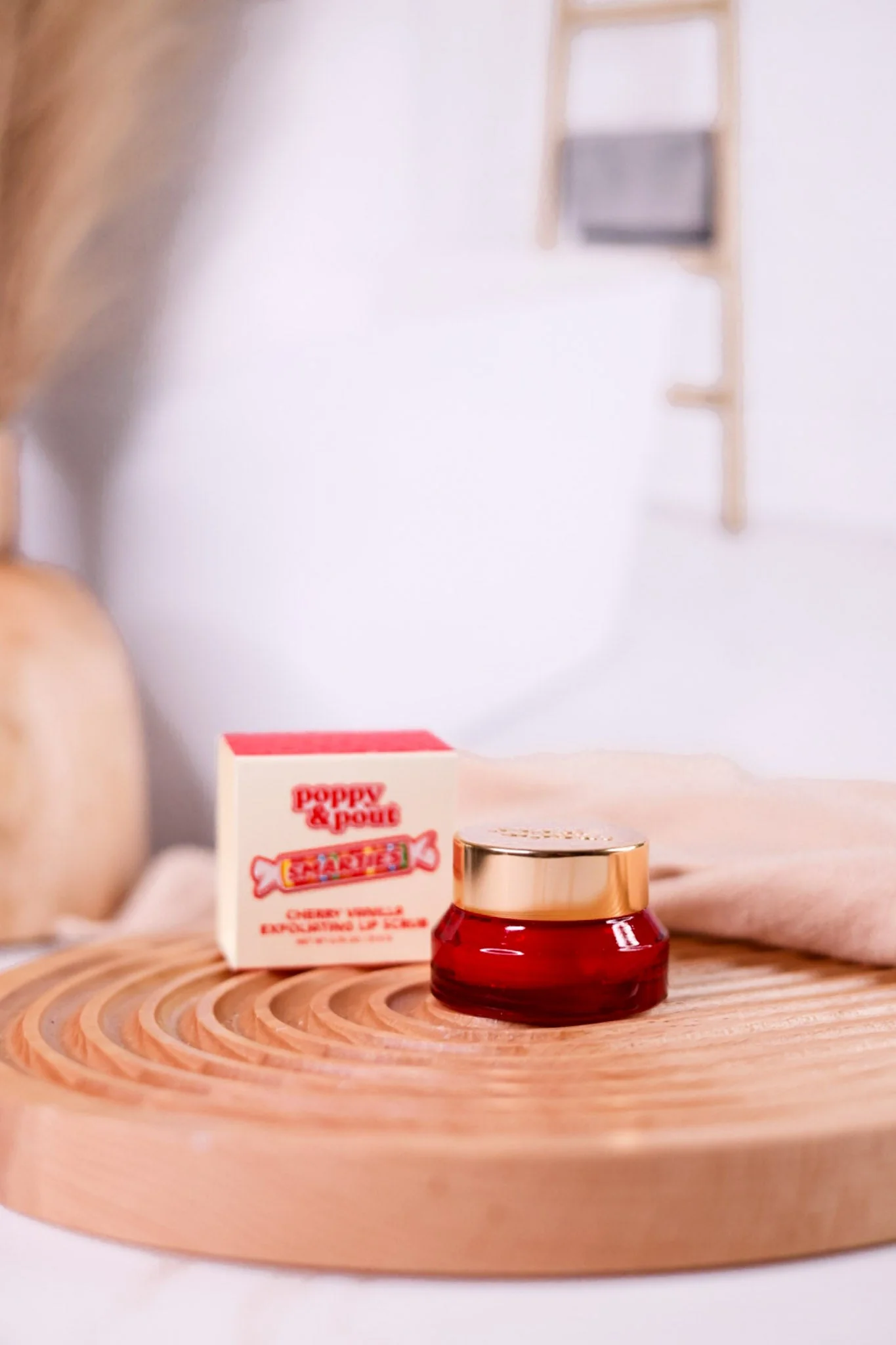 Smarties Exfoliating Lip Scrub - Image 2